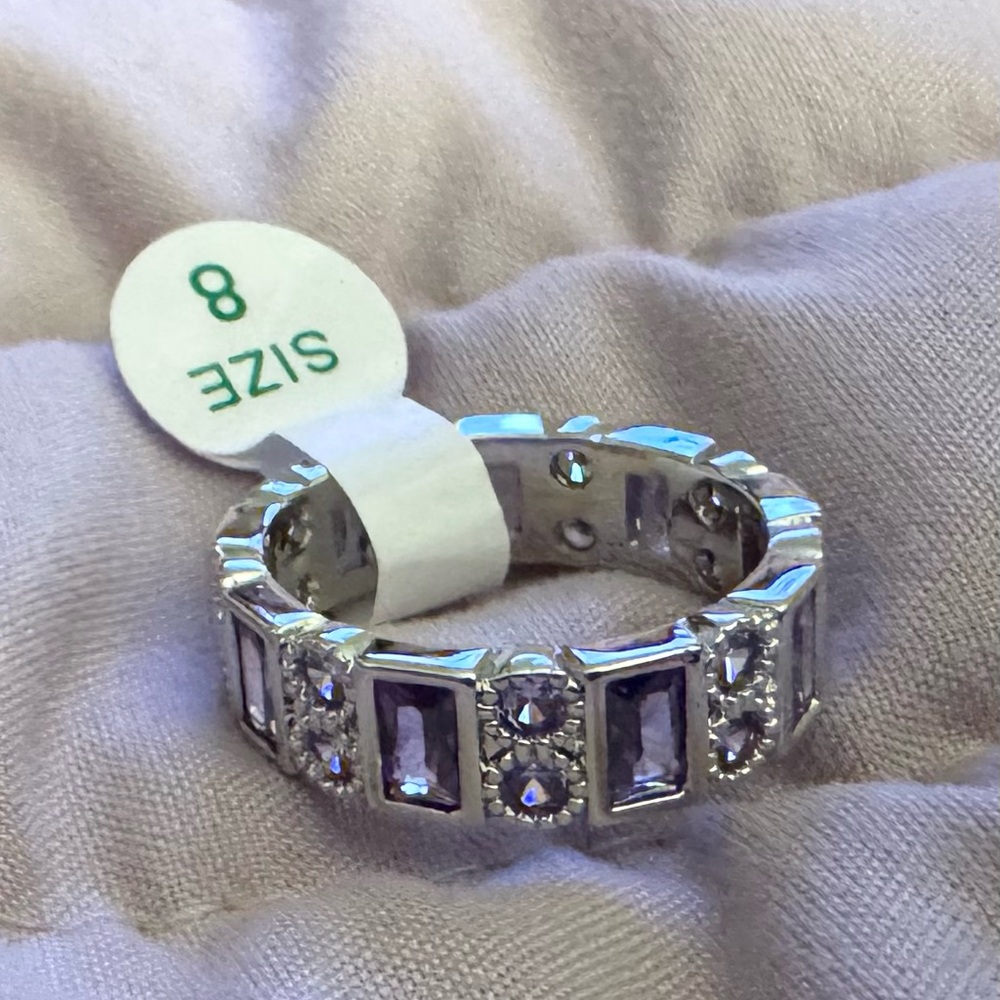 Sophisticated Silver and Purple Gemstone Ring
